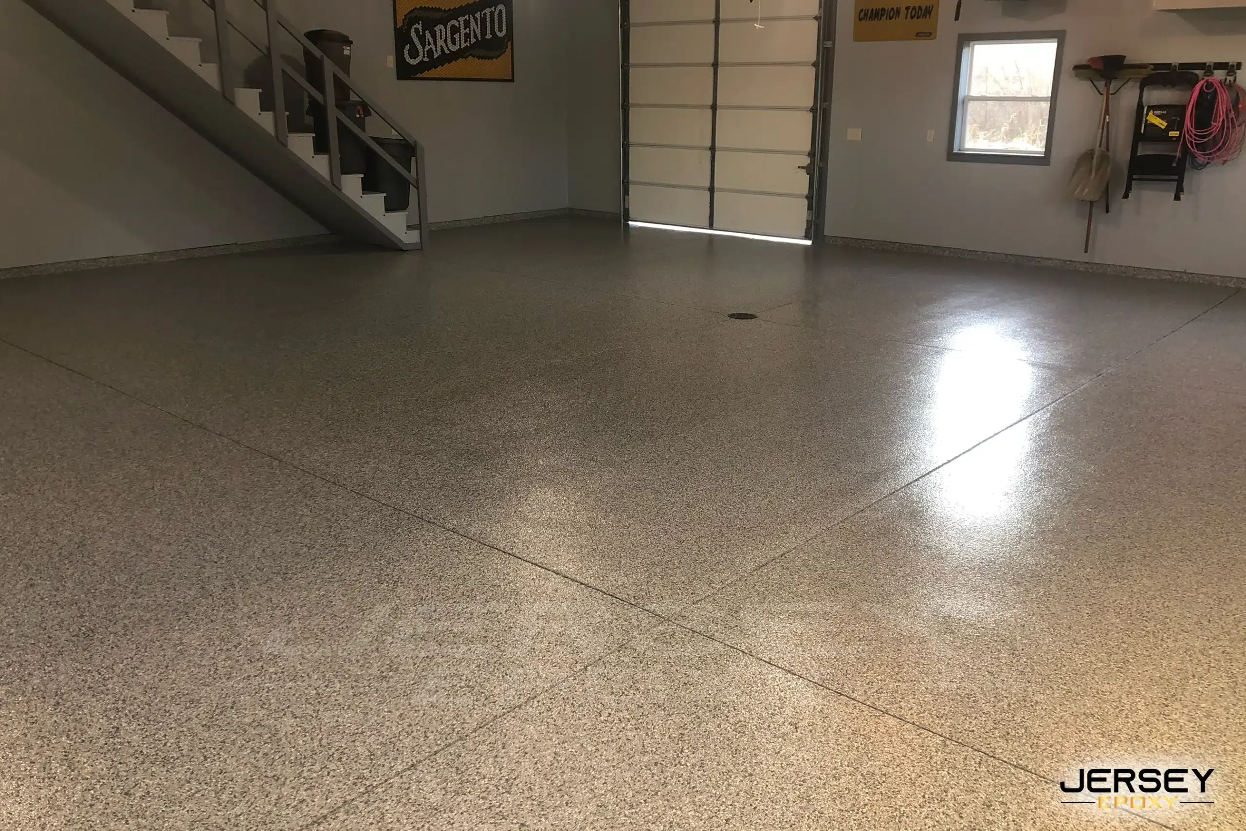 Tips To Extend the Life of Your Flaked Epoxy Floor